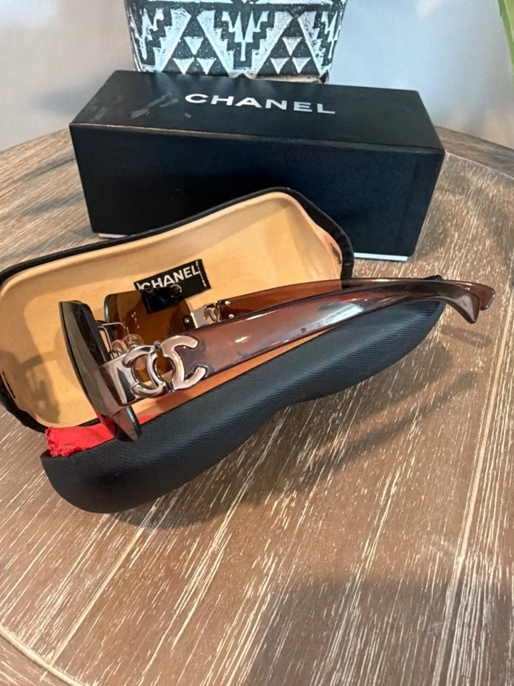CHANEL sunglasses